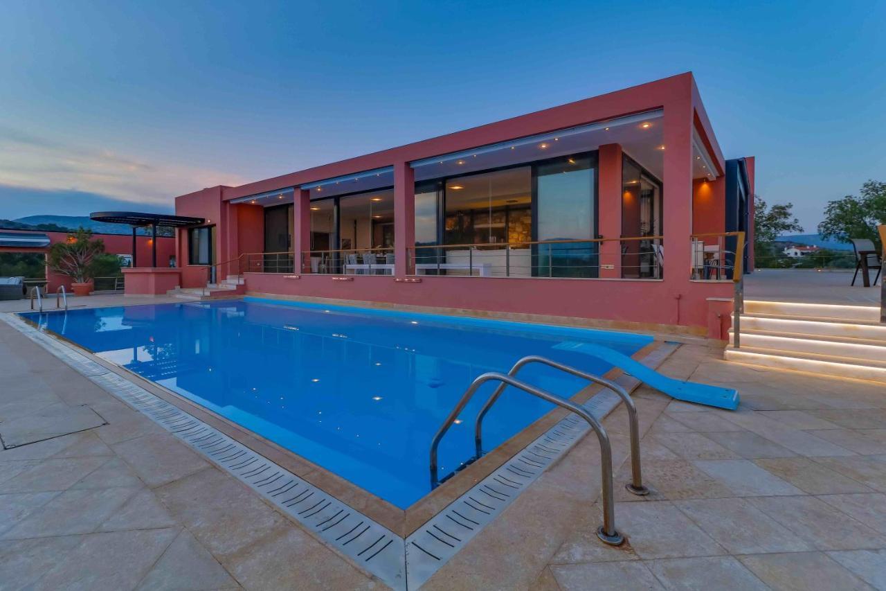 Black Diamond Beachfront Pool Villa Pasithea In Sounio, Athens Sounion Exterior foto